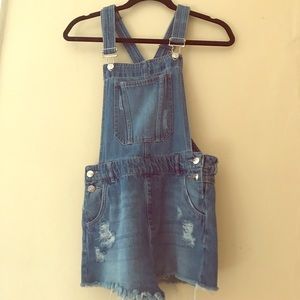H & M women’s small vintage overalls.